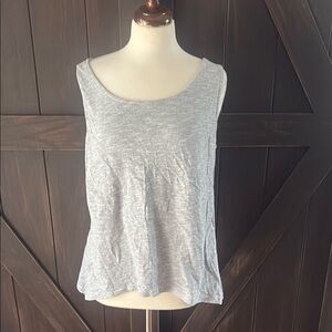 Amaryills- Heathered Gray Scoop Neck Tank Top